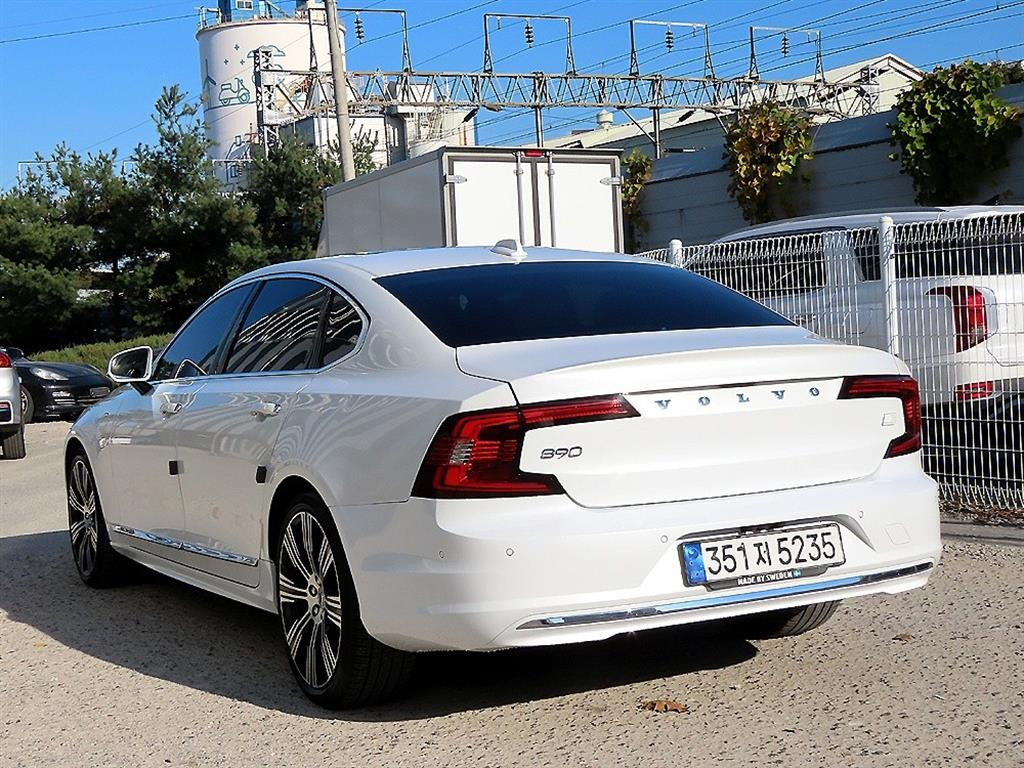 VOLVO S90 2022