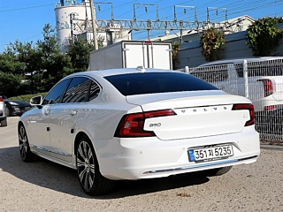 VOLVO S90 2022