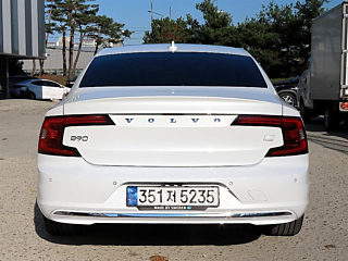 VOLVO S90 2022