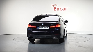 BMW 5-SERIES G30 2023