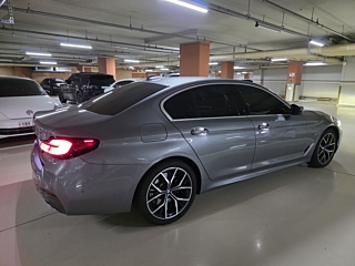 BMW 5-SERIES G30 2023