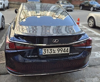 LEXUS ES300H 2021
