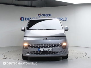 HYUNDAI STARIA 2023
