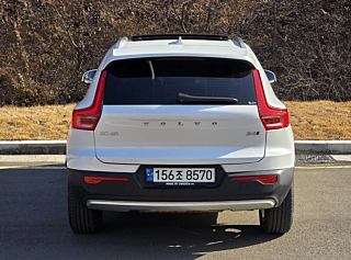 VOLVO XC40 2021