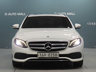 MERCEDES BENZ E-CLASS W213 2016