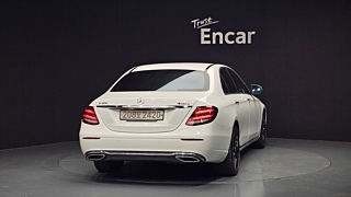 MERCEDES BENZ E-CLASS W213 2016