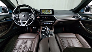 BMW 5-SERIES G30 2018