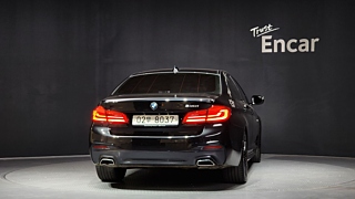 BMW 5-SERIES G30 2017