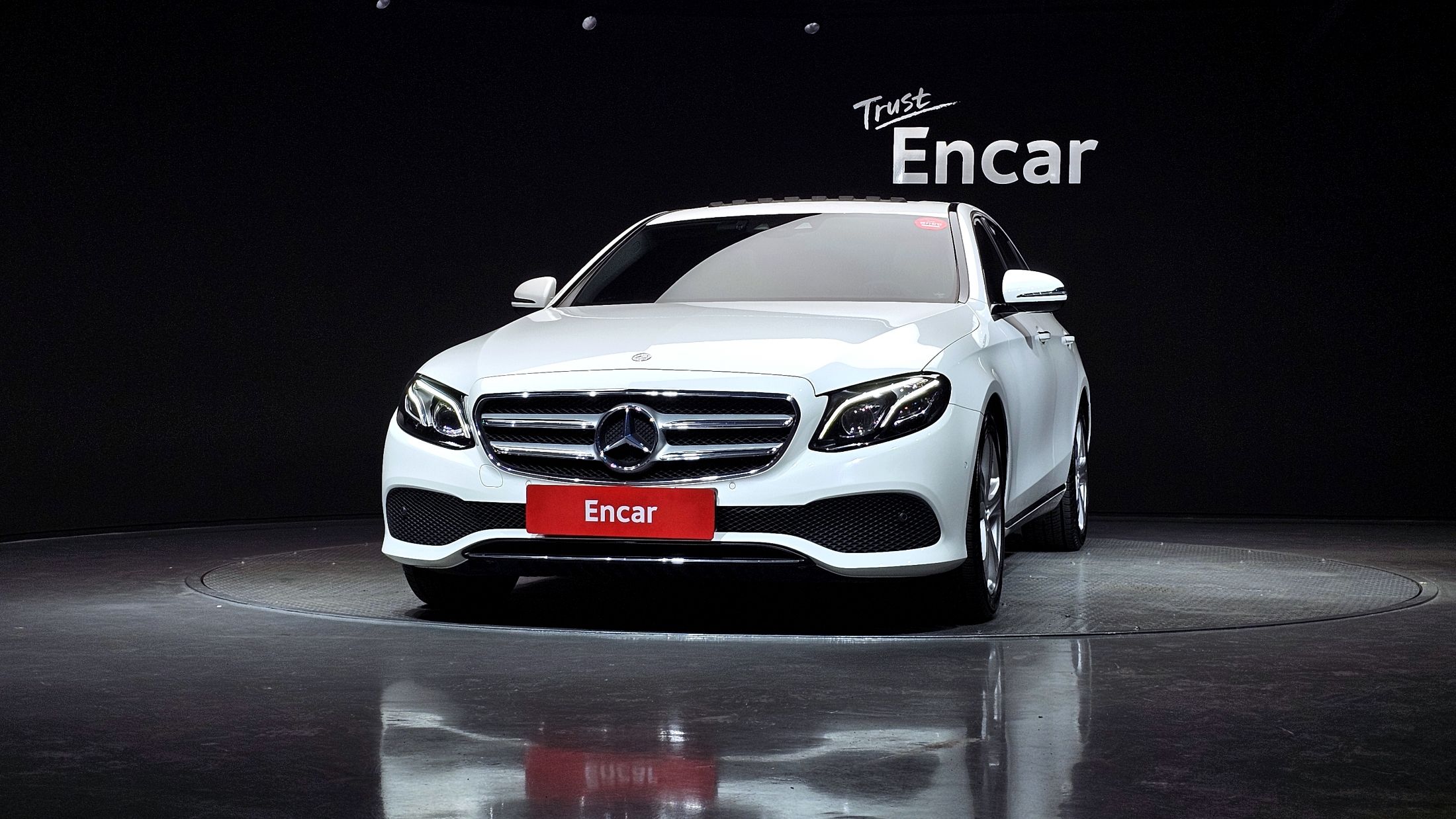 MERCEDES BENZ E-CLASS W213 2017