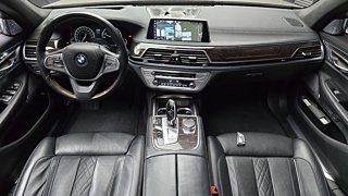 BMW 7-SERIES G11 2016