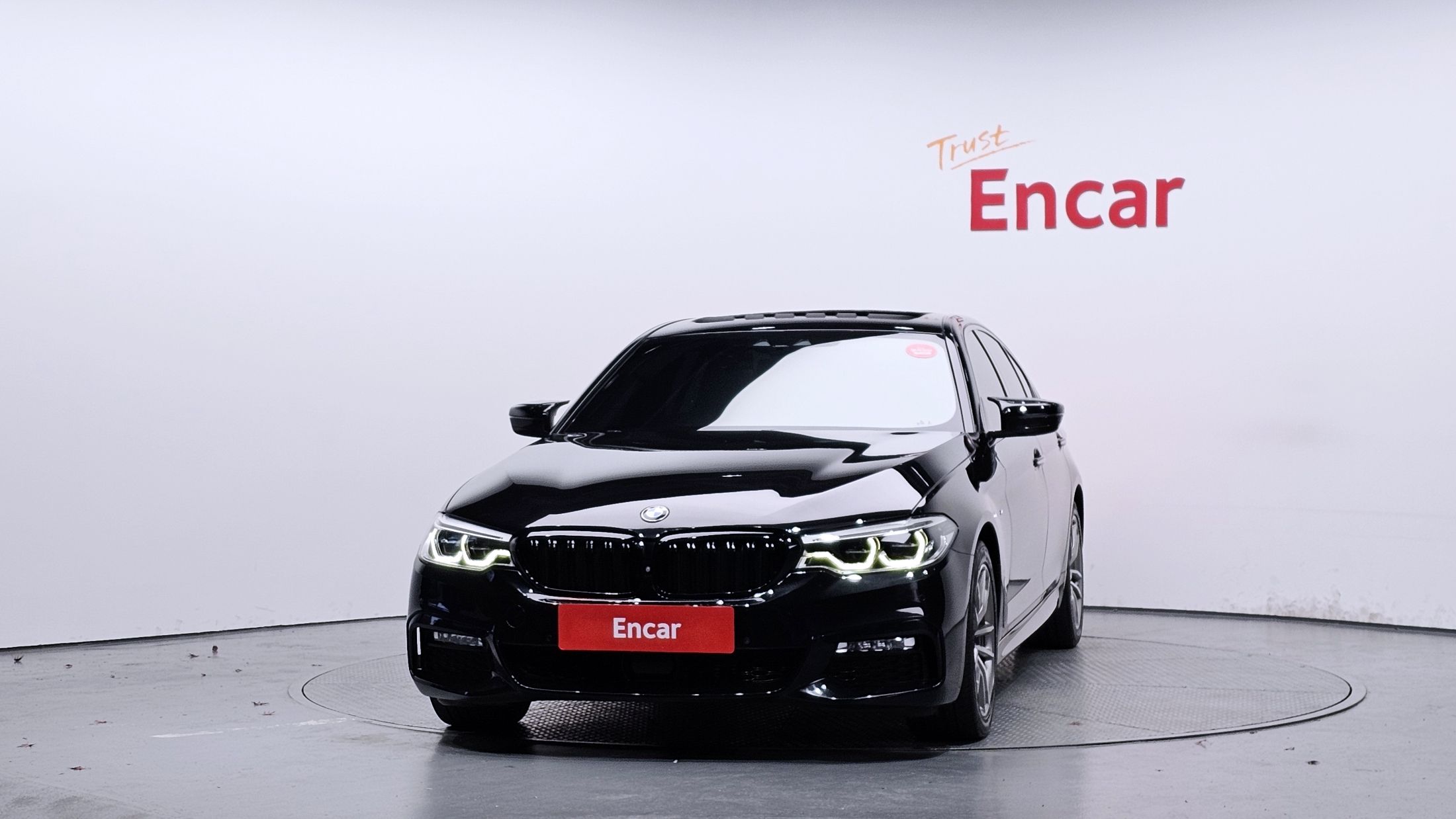 BMW 5-SERIES G30 2017