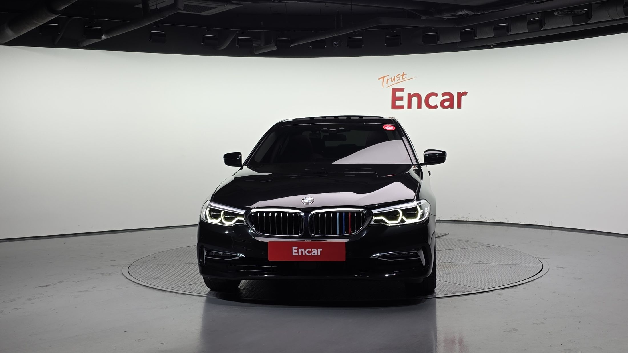 BMW 5-SERIES G30 2019