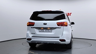 KIA CARNIVAL 2018