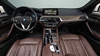 BMW 5-SERIES G30 2017