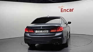 BMW 5-SERIES G30 2017