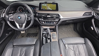 BMW 5-SERIES G30 2017