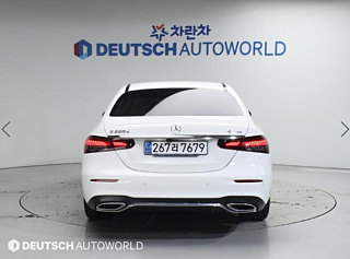 MERCEDES BENZ E-CLASS W213 2021