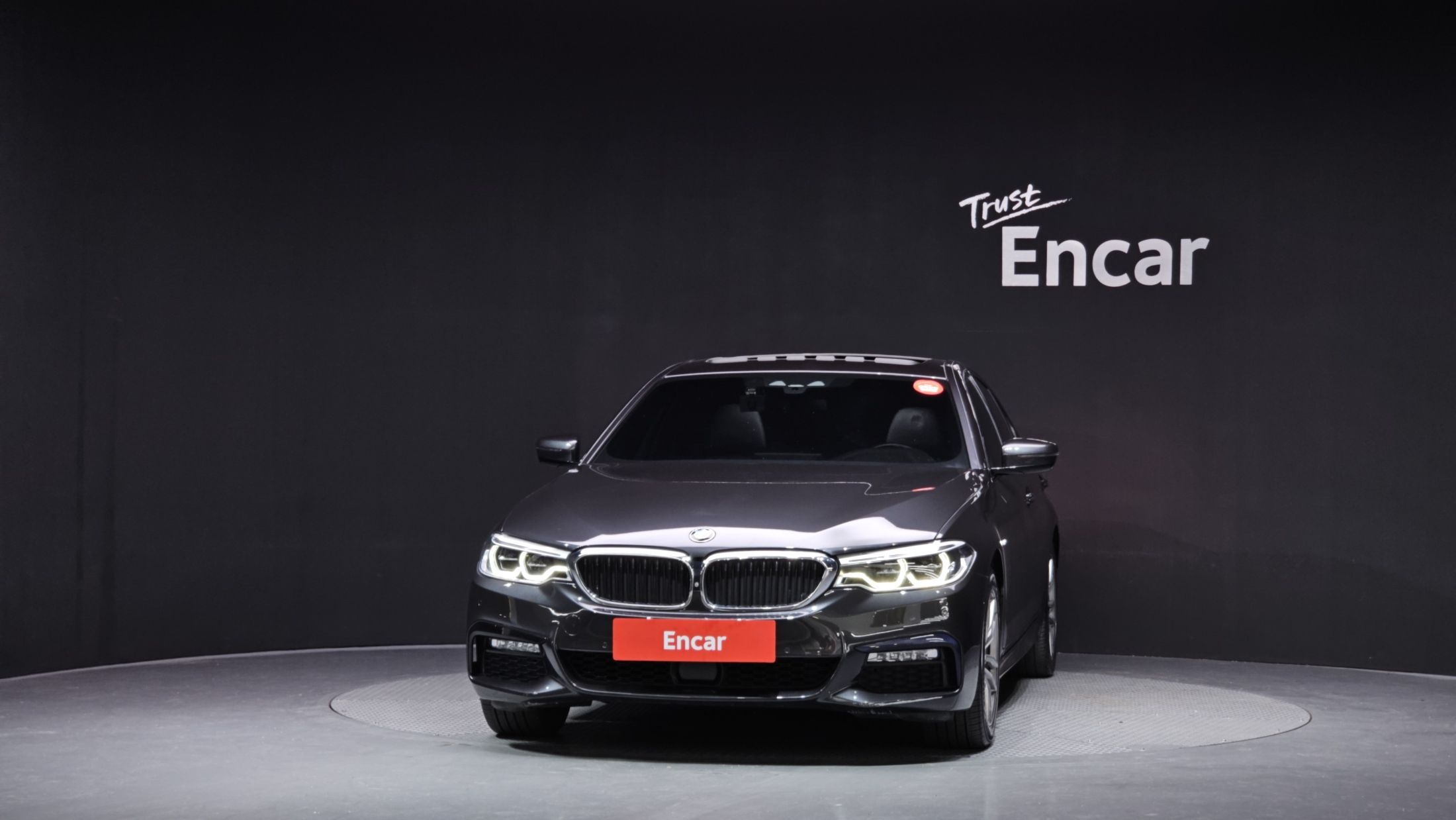 BMW 5-SERIES G30 2017