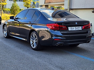 BMW 5-SERIES G30 2017