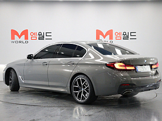 BMW 5-SERIES G30 2022