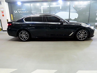 BMW 5-SERIES G30 2022