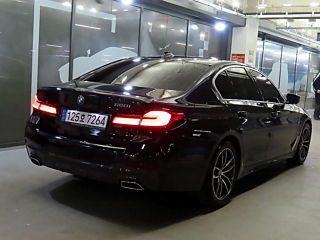 BMW 5-SERIES G30 2022