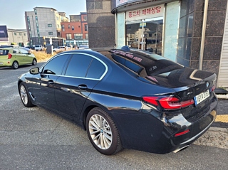 BMW 5-SERIES G30 2021