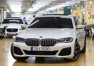 BMW 5-SERIES G30 2023