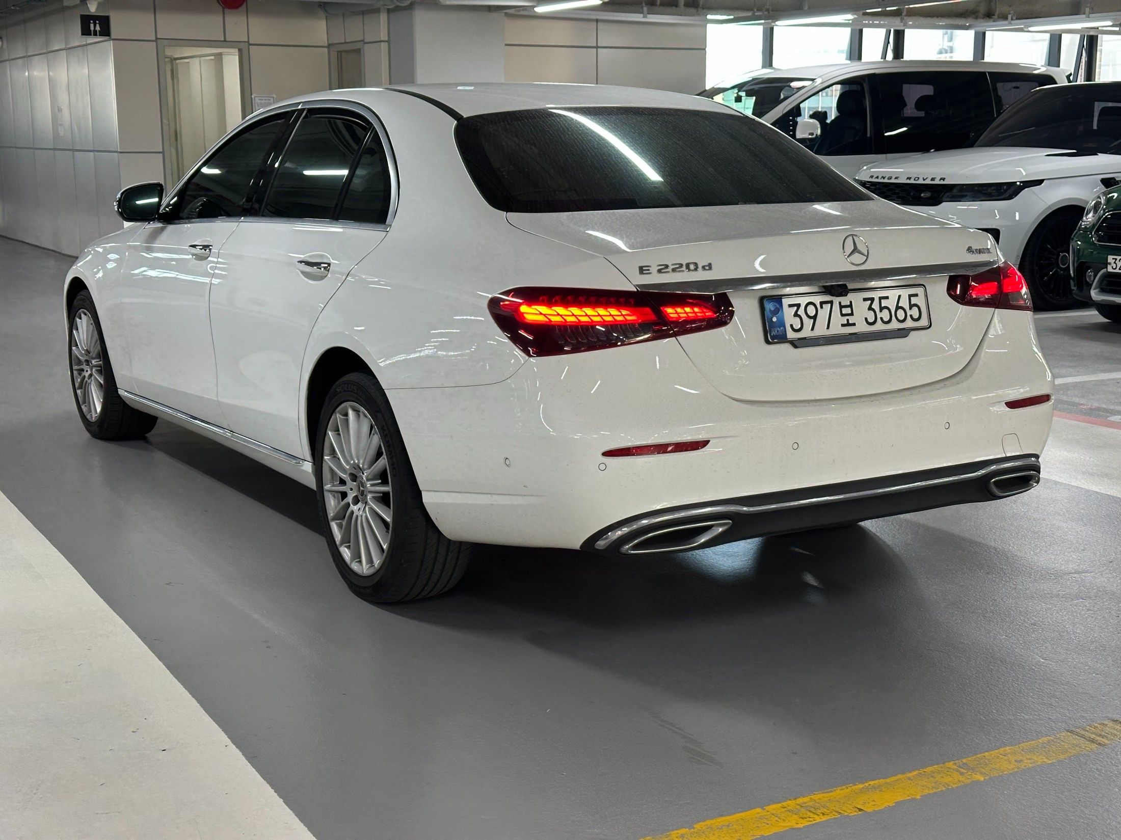 MERCEDES BENZ E-CLASS W213 2021