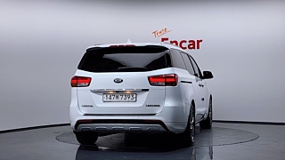KIA CARNIVAL 2017