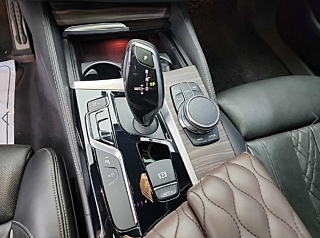 BMW 5-SERIES G30 2017