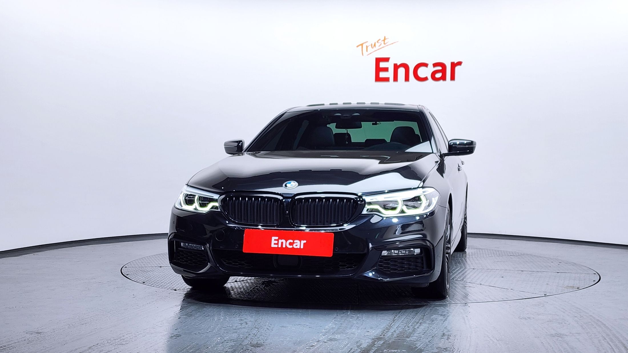 BMW 5-SERIES G30 2017