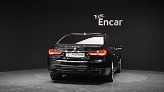BMW 7-SERIES G11 2016
