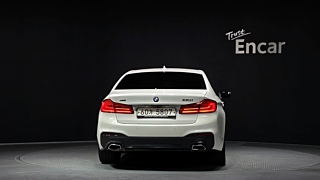 BMW 5-SERIES G30 2018