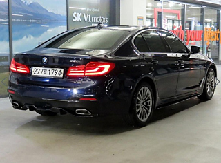 BMW 5-SERIES G30 2019