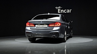 BMW 5-SERIES G30 2017