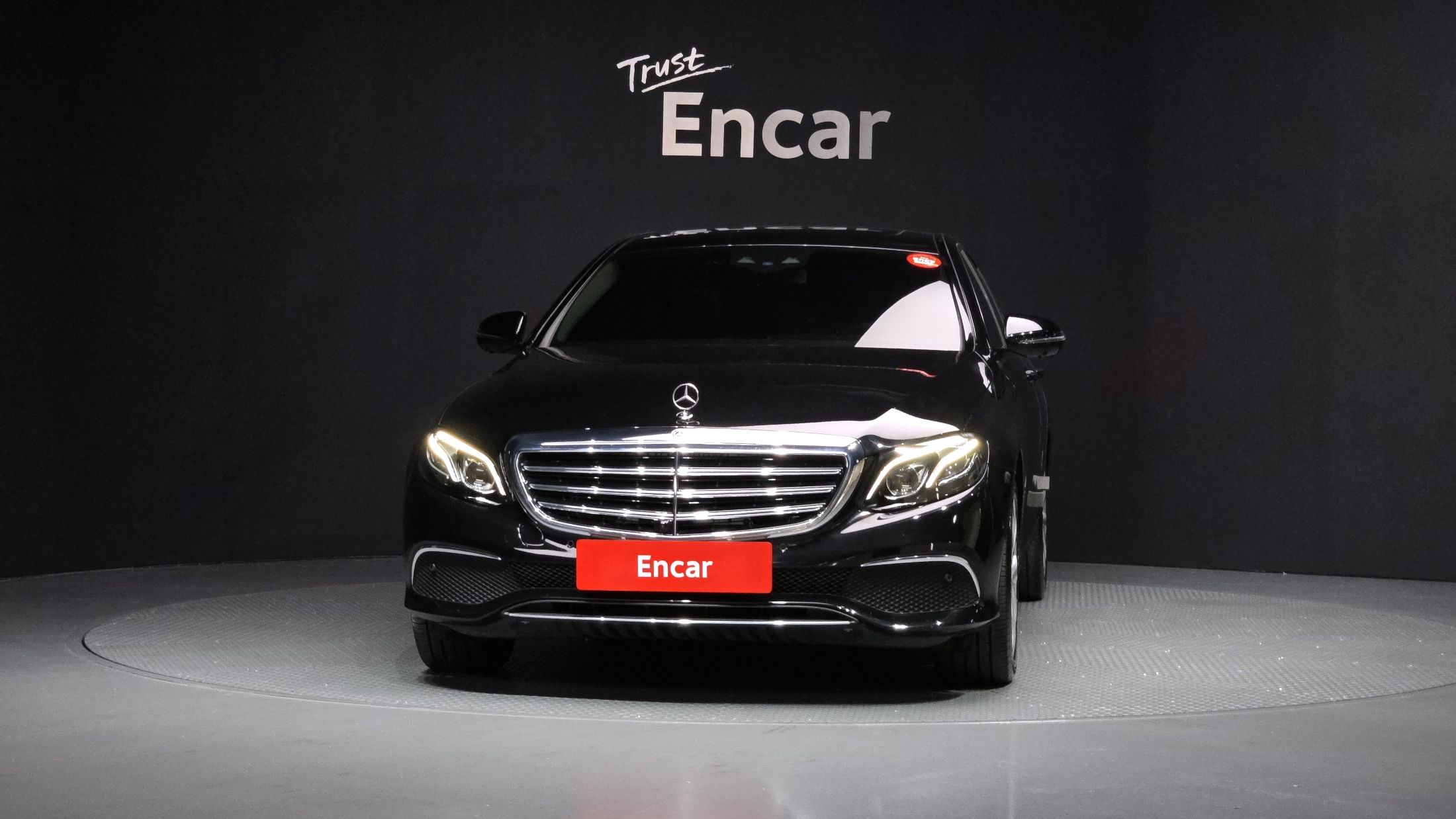 MERCEDES BENZ E-CLASS W213 2019