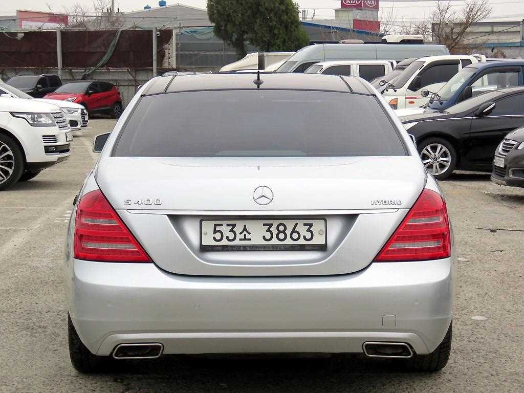 MERCEDES BENZ S-CLASS W221 2009