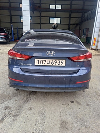 HYUNDAI AVANTE AD 2018