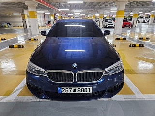 BMW 5-SERIES G30 2019