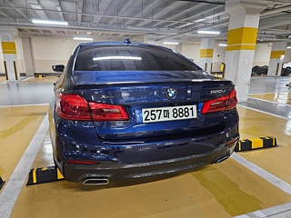 BMW 5-SERIES G30 2019