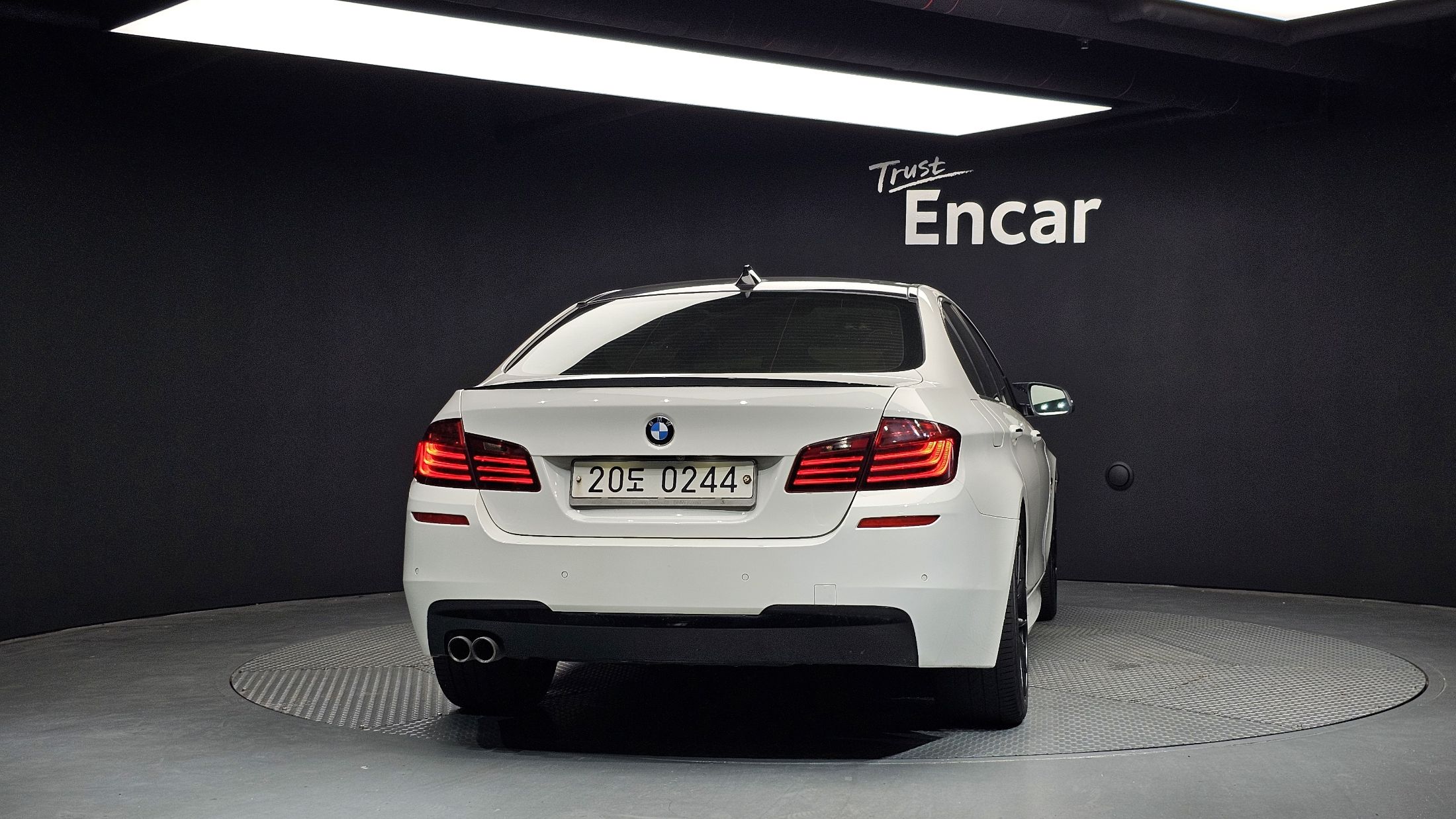 BMW 5-SERIES F10 2014