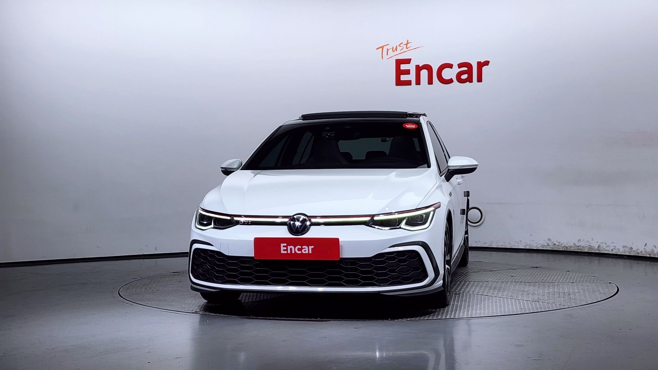 VOLKSWAGEN GOLF 2024