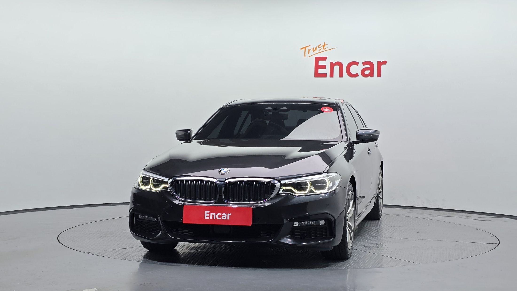 BMW 5-SERIES G30 2017