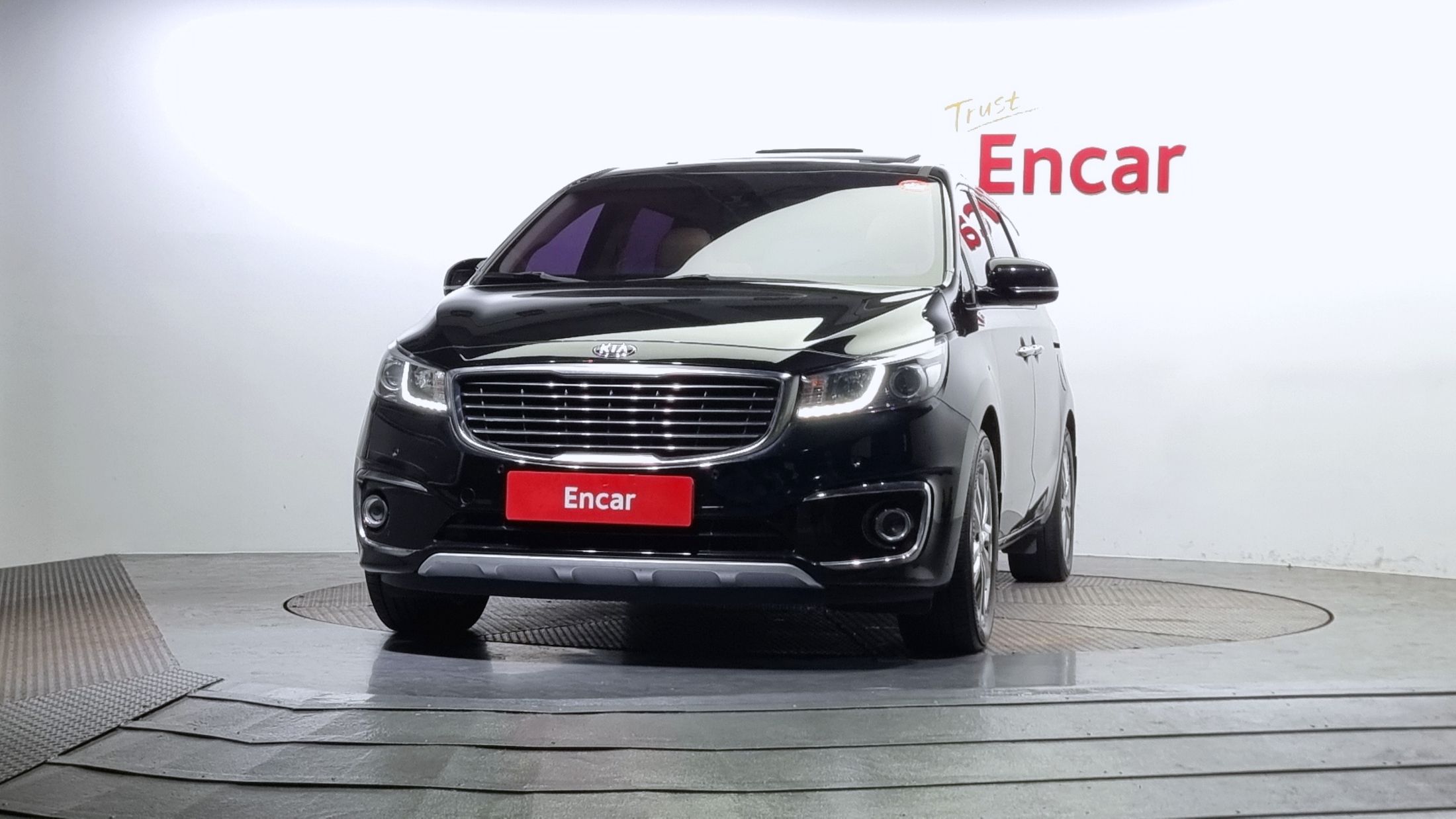 KIA CARNIVAL 2017