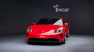PORSCHE TAYCAN 2023