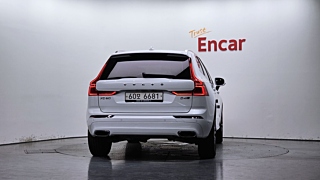VOLVO XC60 2017