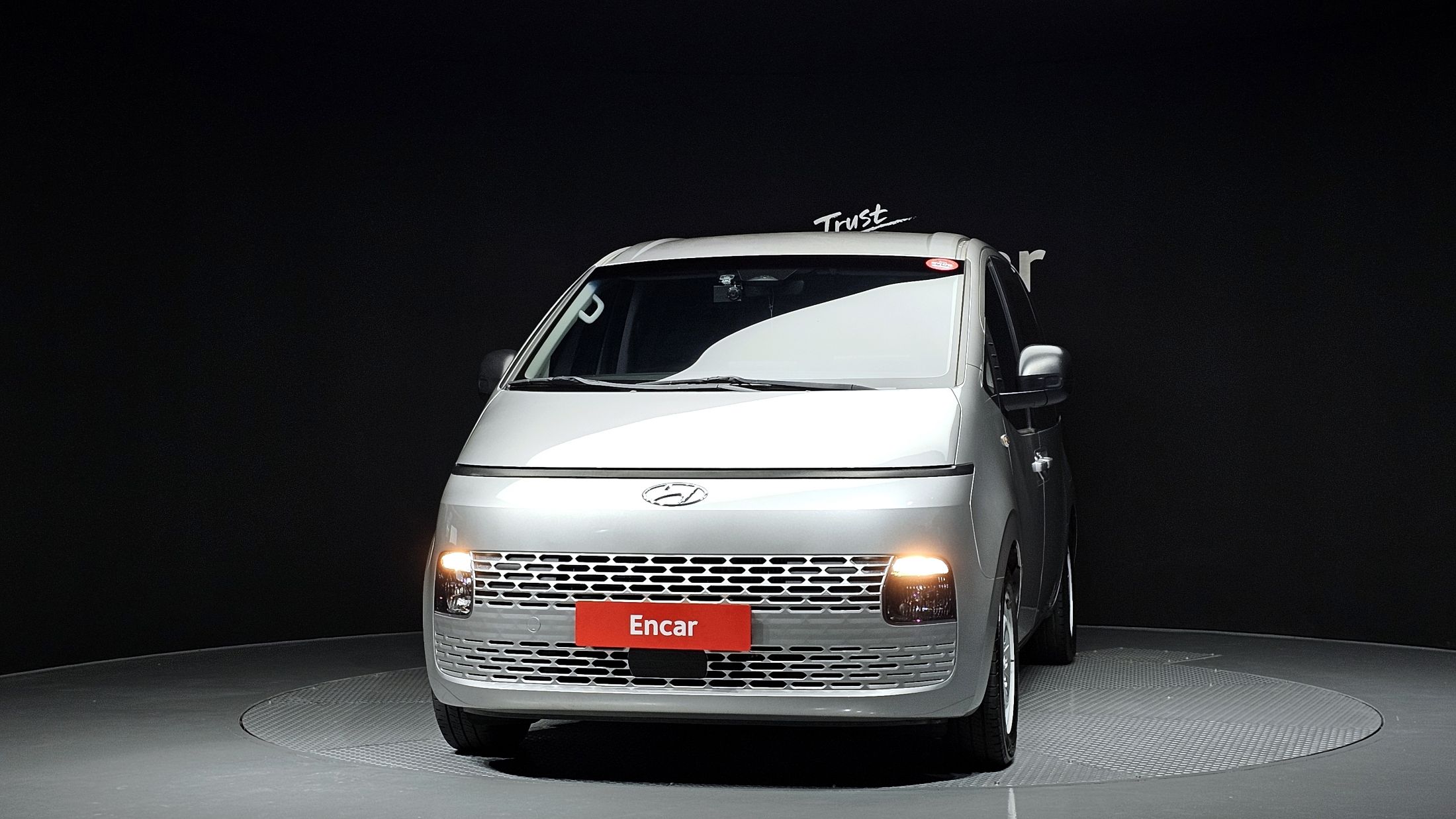 HYUNDAI STARIA 2021