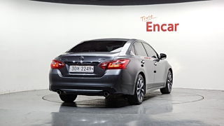NISSAN ALTIMA 2017