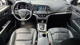 HYUNDAI AVANTE AD 2017